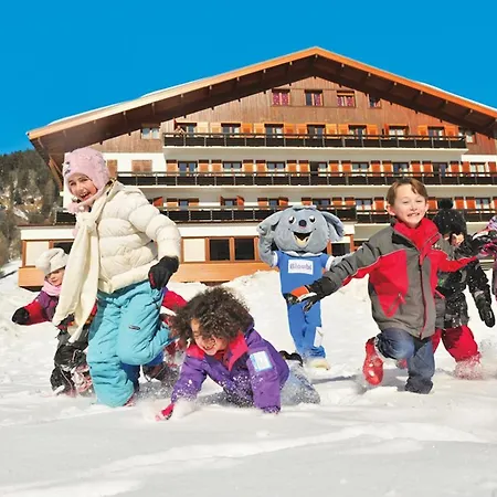 Exhilarating Les Du Prariand Sleeps 2 Megève